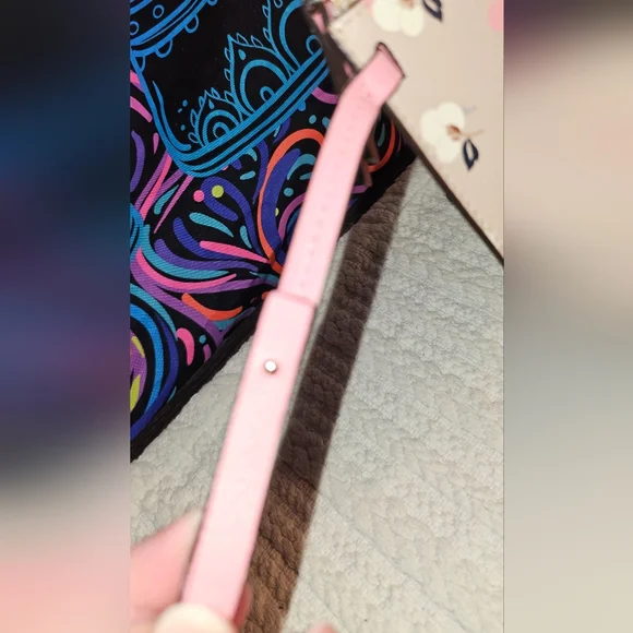 Kate Spade Arch Place Mya Breezy Floral Ditsy Pouch/Wristlet - Picture 10 of 10